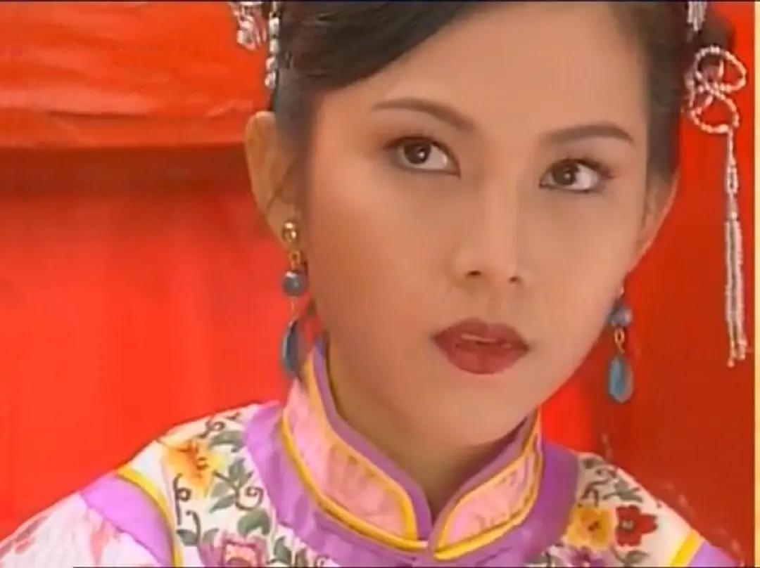 颜值成谜的3位女星,离开琼瑶剧便不再惊艳,岳翎俞小凡反差大