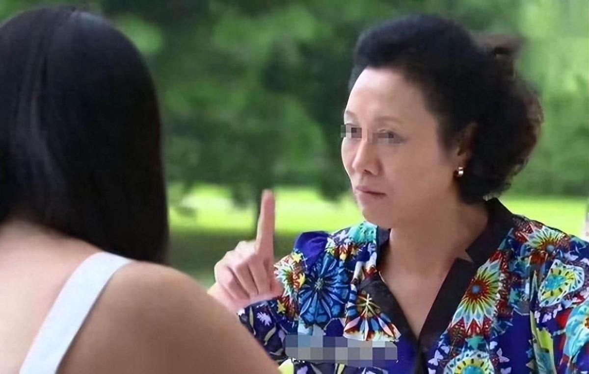 被离婚后,软饭男不甘:父母养大我不容易,我没权利接他们养老吗