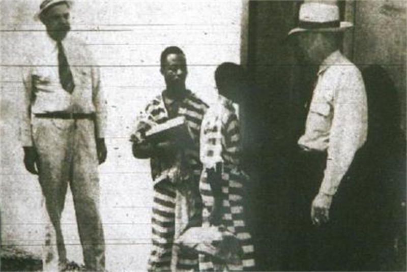 美国最小死刑犯,年仅14岁被送上电椅处死,却在70年后被判无罪