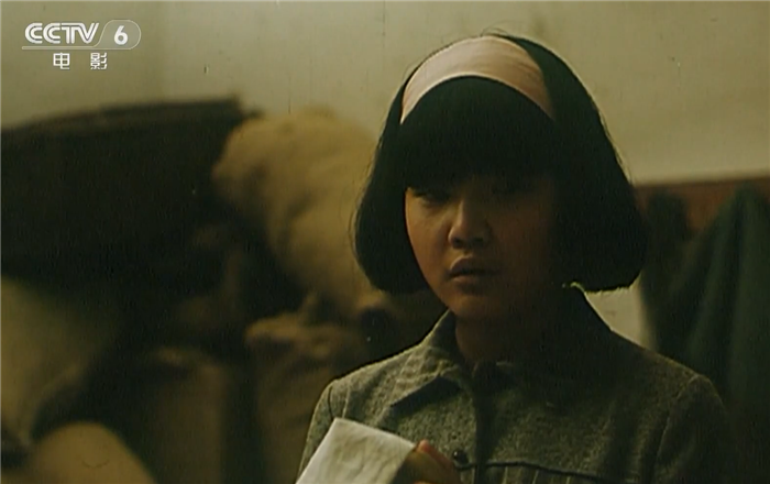 《红樱桃》:女主角背后的纹身,曾是许多人的童年阴影