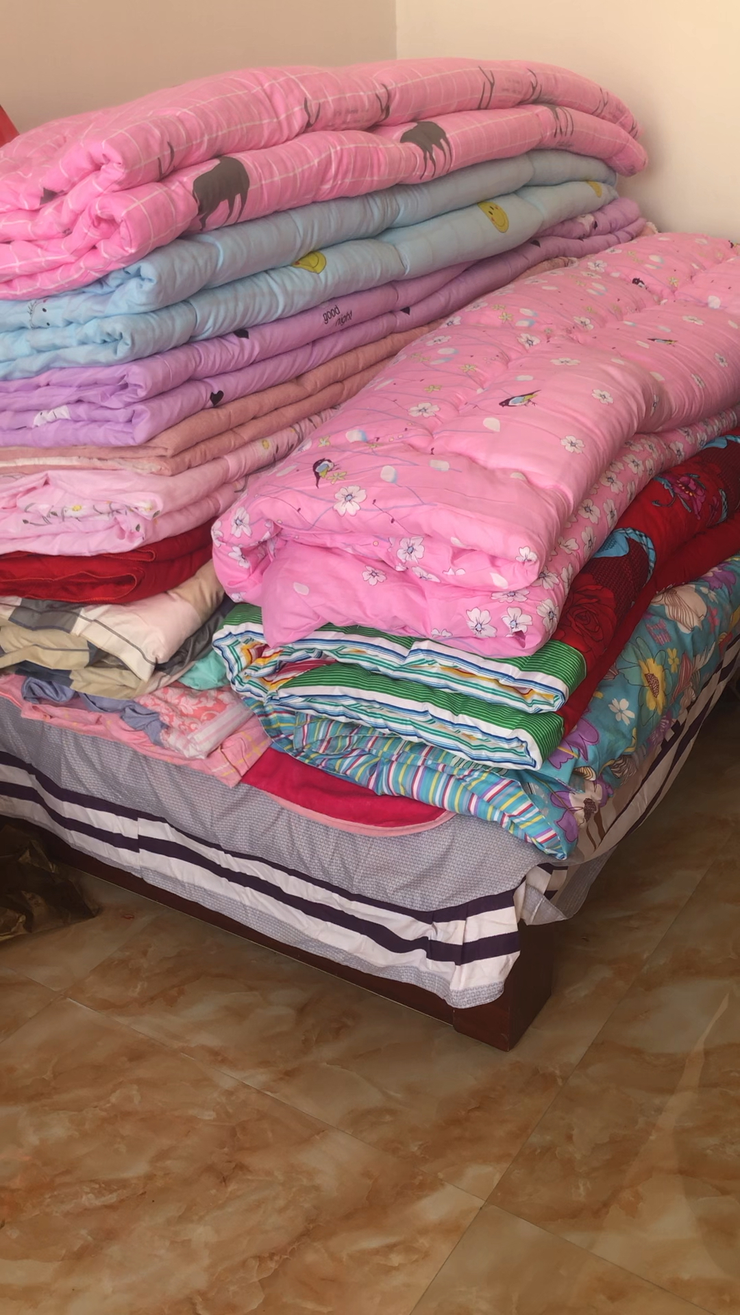 农村结婚被子图片农村被子农村的老式棉被农村被子图片大全图片嫁妆