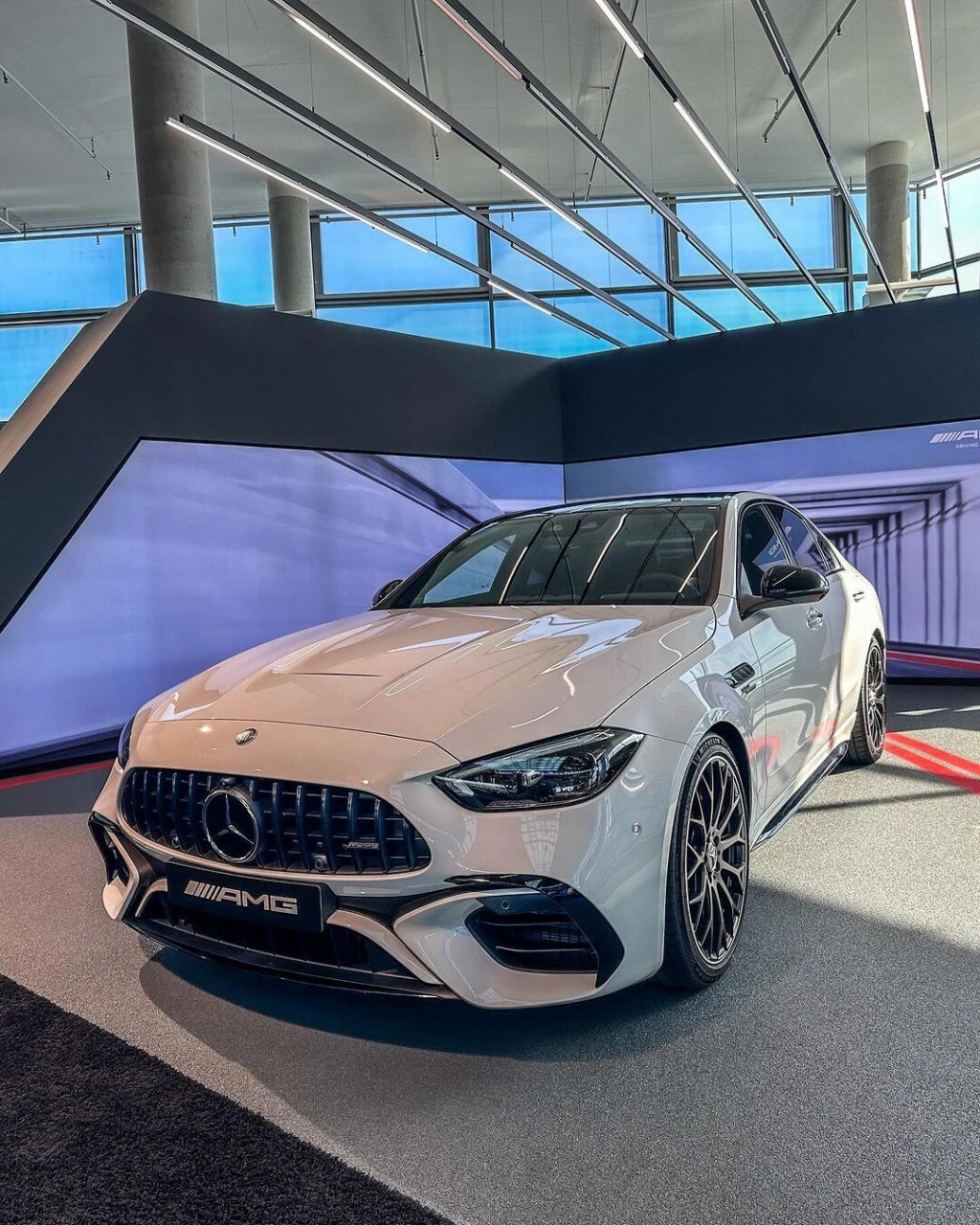 0t 插电式油电混合动力的奔驰c63s卖119.8万元?