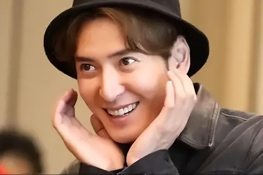 的九爷之外,韩栋另一个知名角色,就是扮演新版《水浒》的九纹龙史进