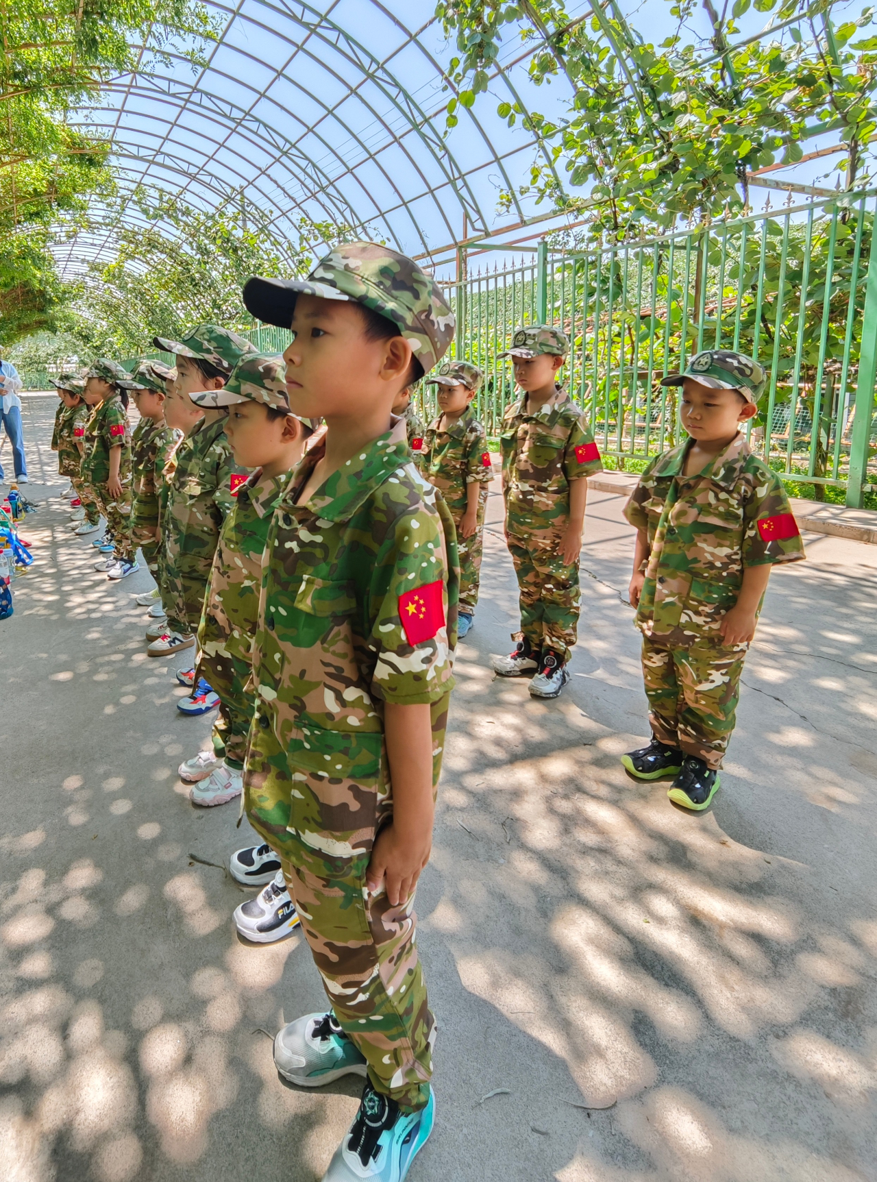 热烈欢迎蓝迪智慧乐园参加2024军事夏令营第一天活动纪实