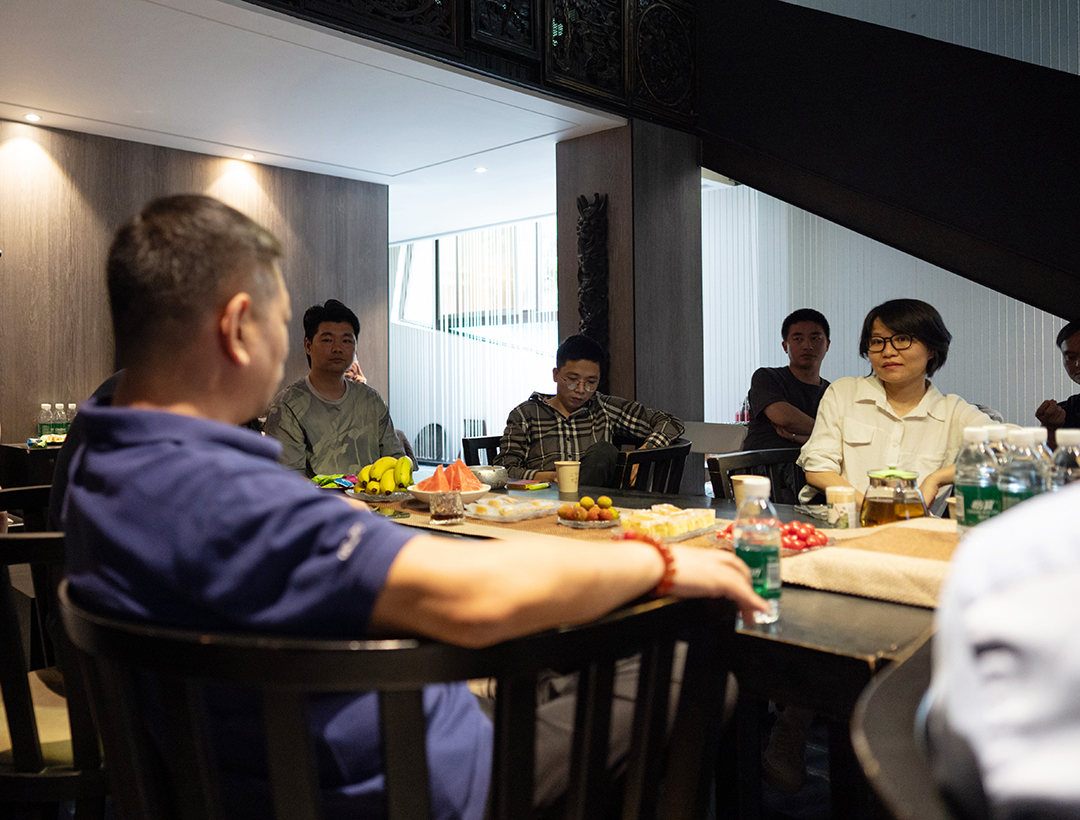 唐玛简讯|  当下,如何提升财商法商 > 分享会