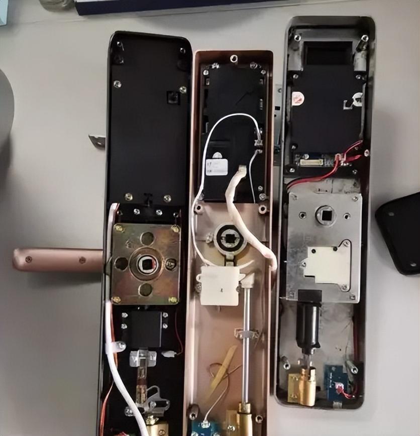 并且对14款只能门锁样品进行了指纹检测.