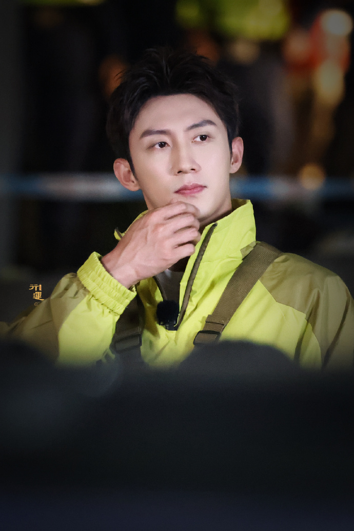 黄景瑜:娱乐圈有另一条路,叫"以退为进"