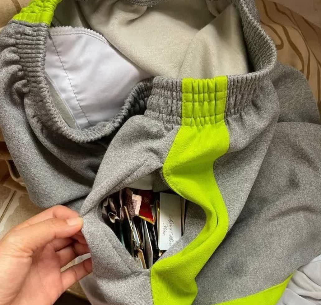 今天准备洗衣服的时候,从儿子的裤兜里翻出来好多东西,这都是些什么呀