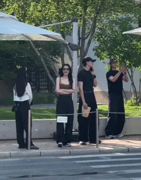 孙怡口碑彻底塌了,与前任滕光正复合引热议,网友:别立厌男人设