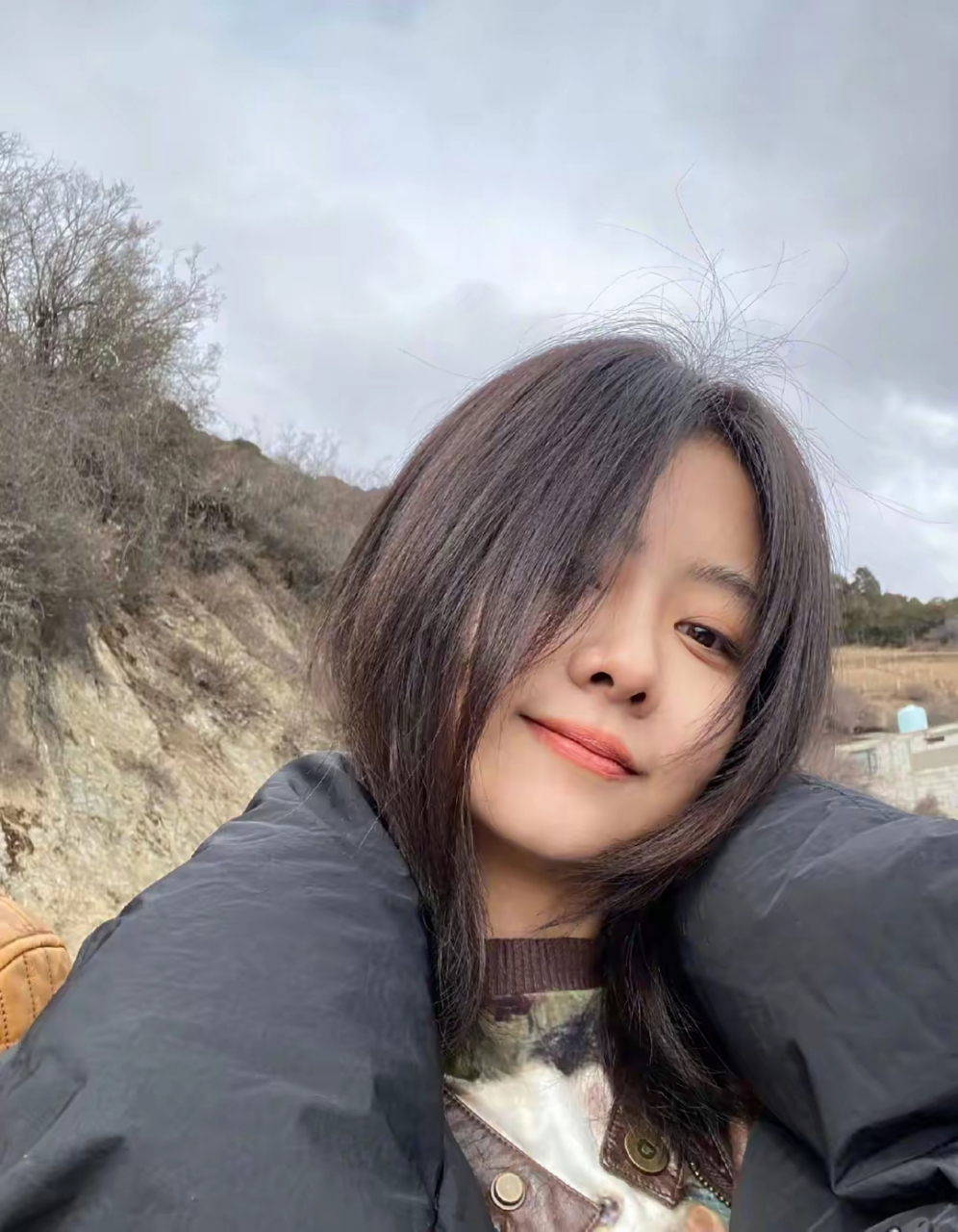 谭松韵真的有一种松弛感,内敛又内心强大的小姑娘,妥妥的不老女神!