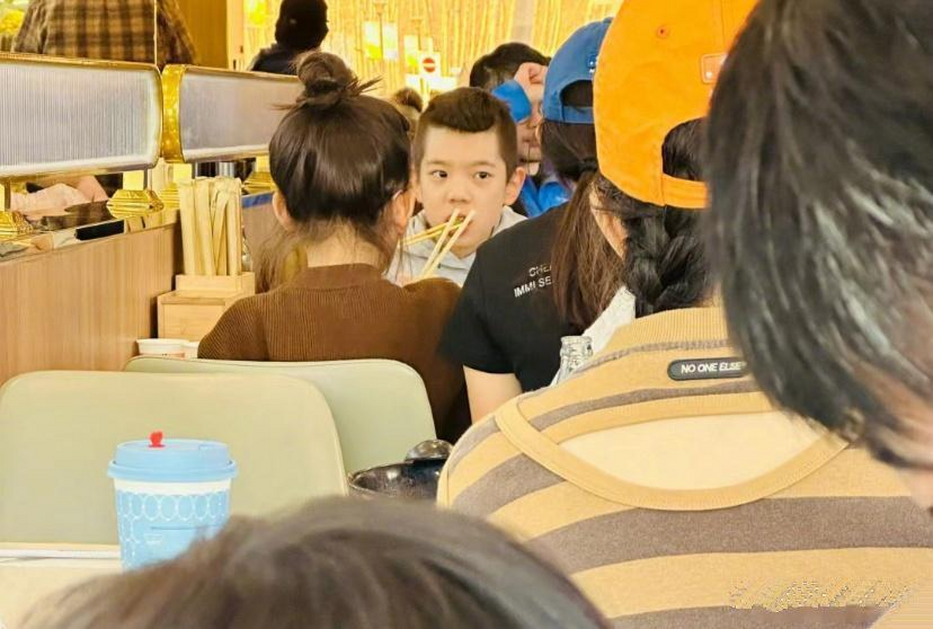 嗯哼长得越来越像杜江了