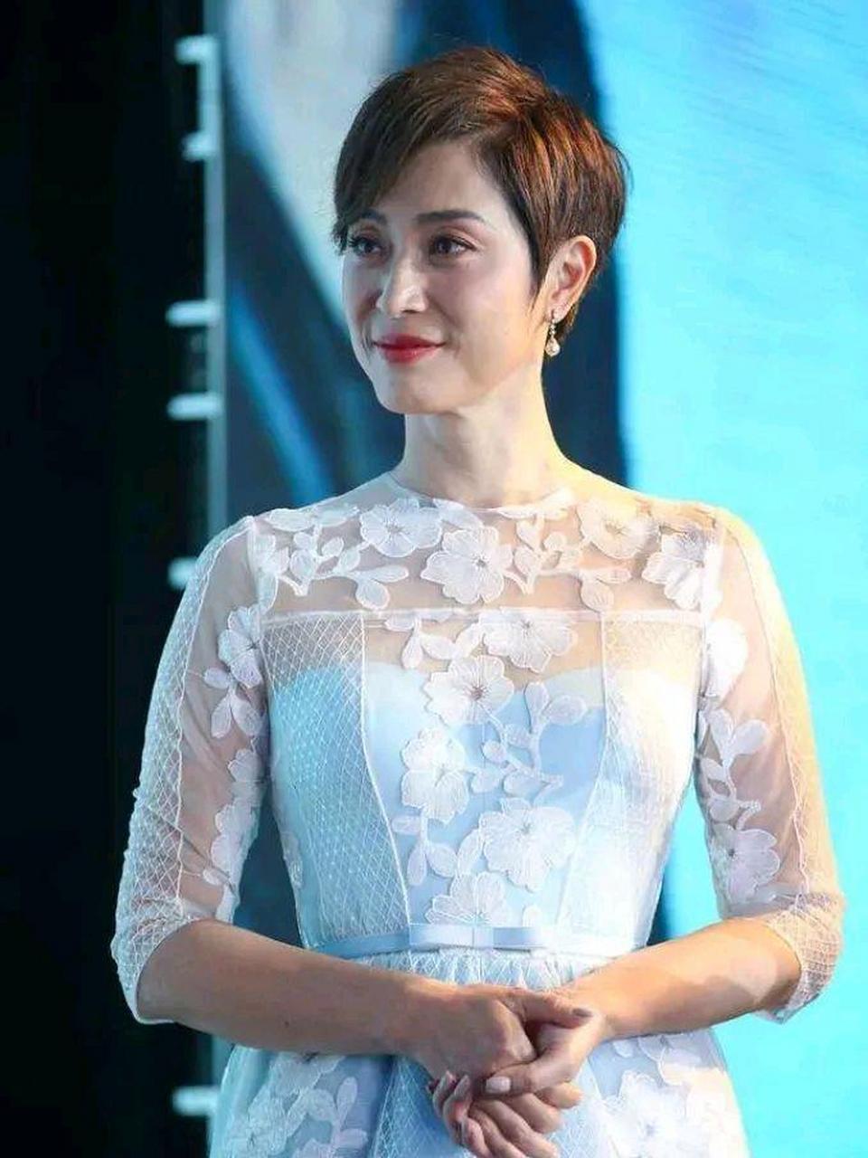 短发陈法蓉很漂亮