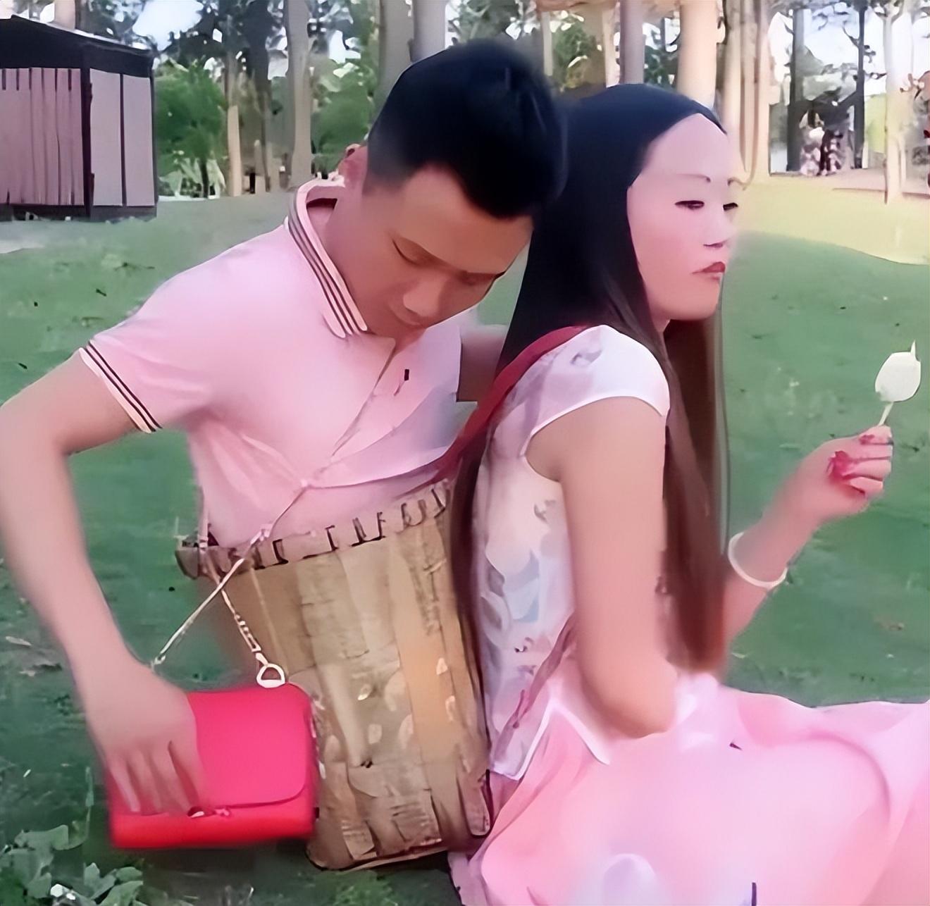 "连体夫妻"爆红后,无腿丈夫抛妻弃子另寻新欢,现状令人唏嘘