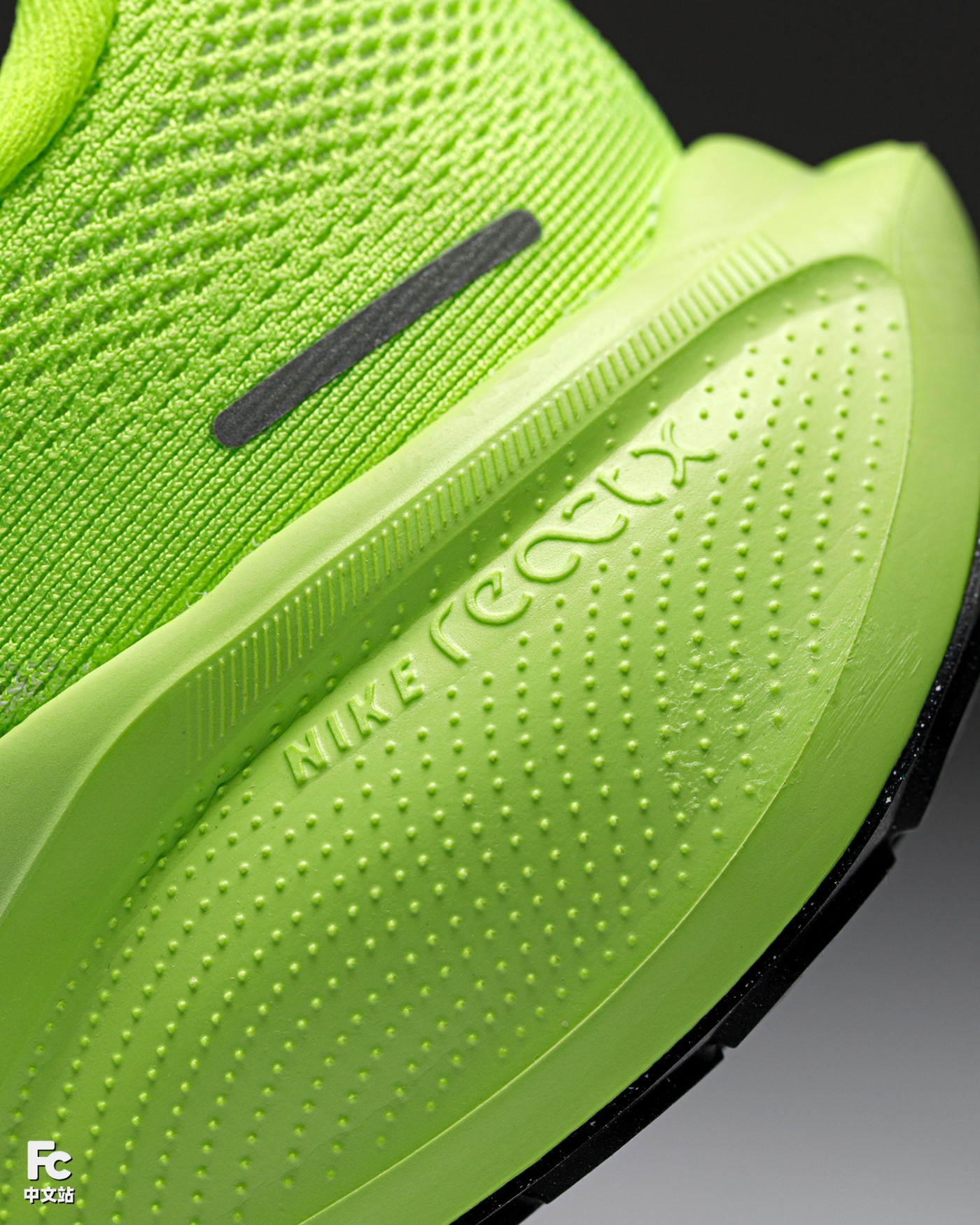 nike「万人迷跑鞋」重大升级!竟是这种脚感!