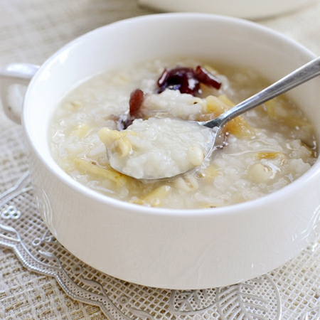 春天最养人的3碗粥!早餐最爱,护肝补肾健脾胃,总有一款适合你