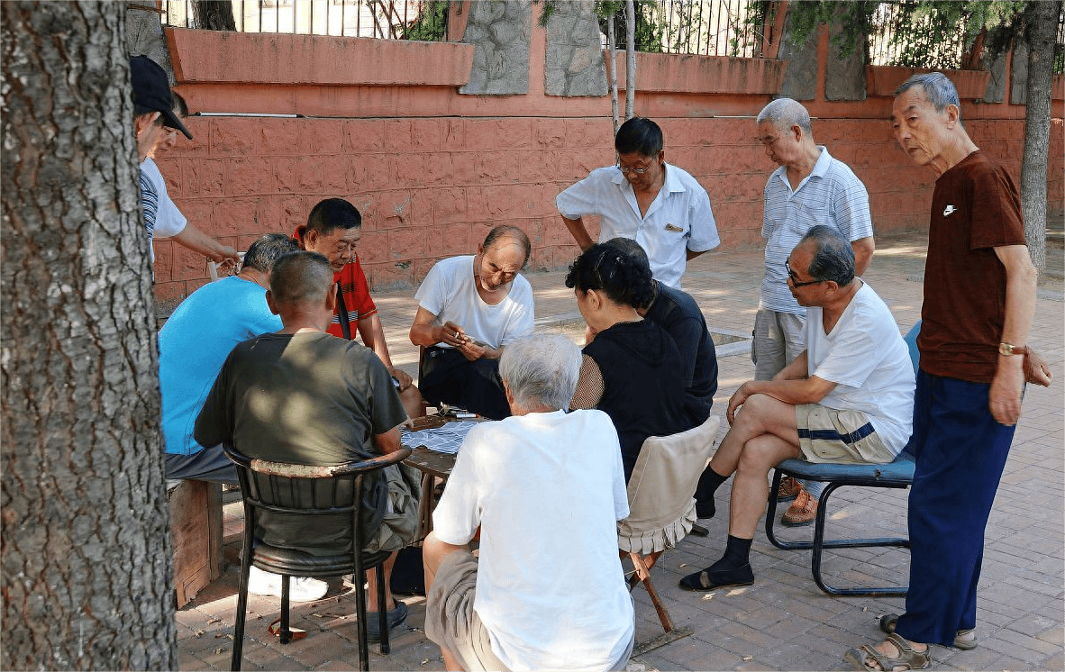 李梅眼见张海连连怀疑,心也渐渐冷了,有时,她宁愿整日沉浸于工作,也不