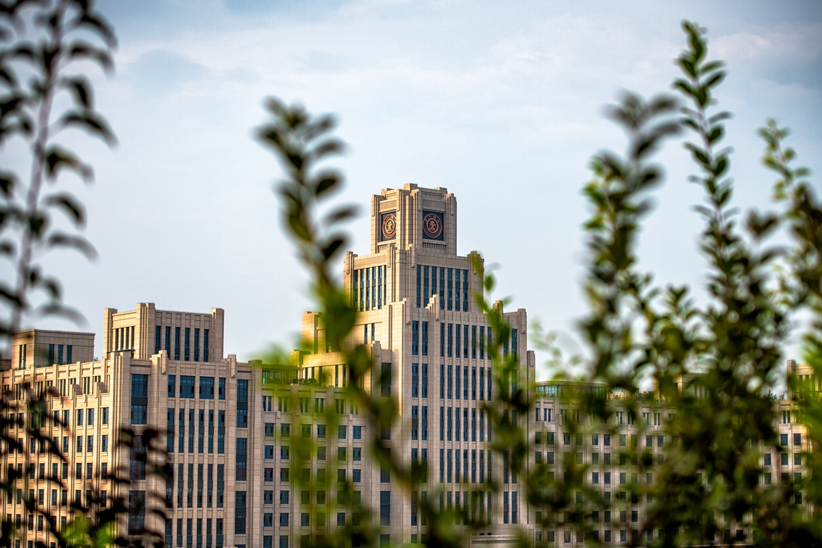 西安交通大学涵英楼图片