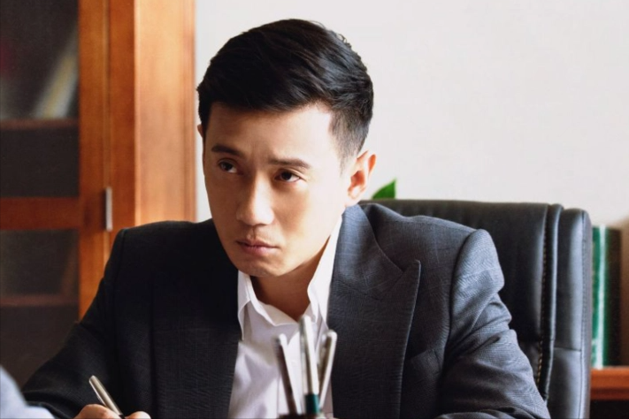 徐洪浩:刘晓洁比我小10岁,戏里爸爸跟闺女,戏外真的是夫妻