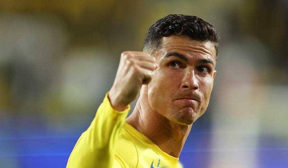 c罗数据:打满120分钟5射3正未能进球 6次越位 评分7.3分