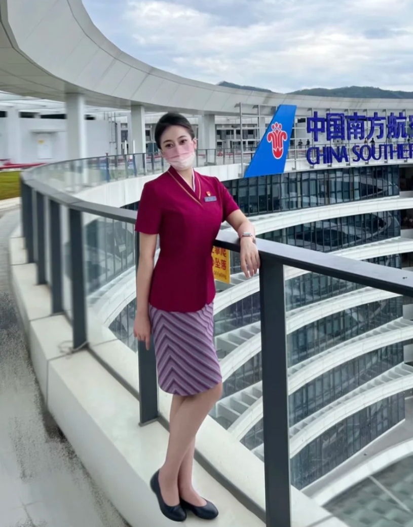 首先,社会的快速发展和激烈竞争,使得人们在工作上面临着巨大的挑战.