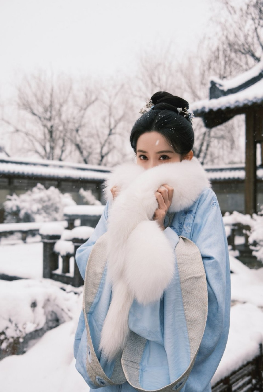 孟子义,雪中古装,好美!