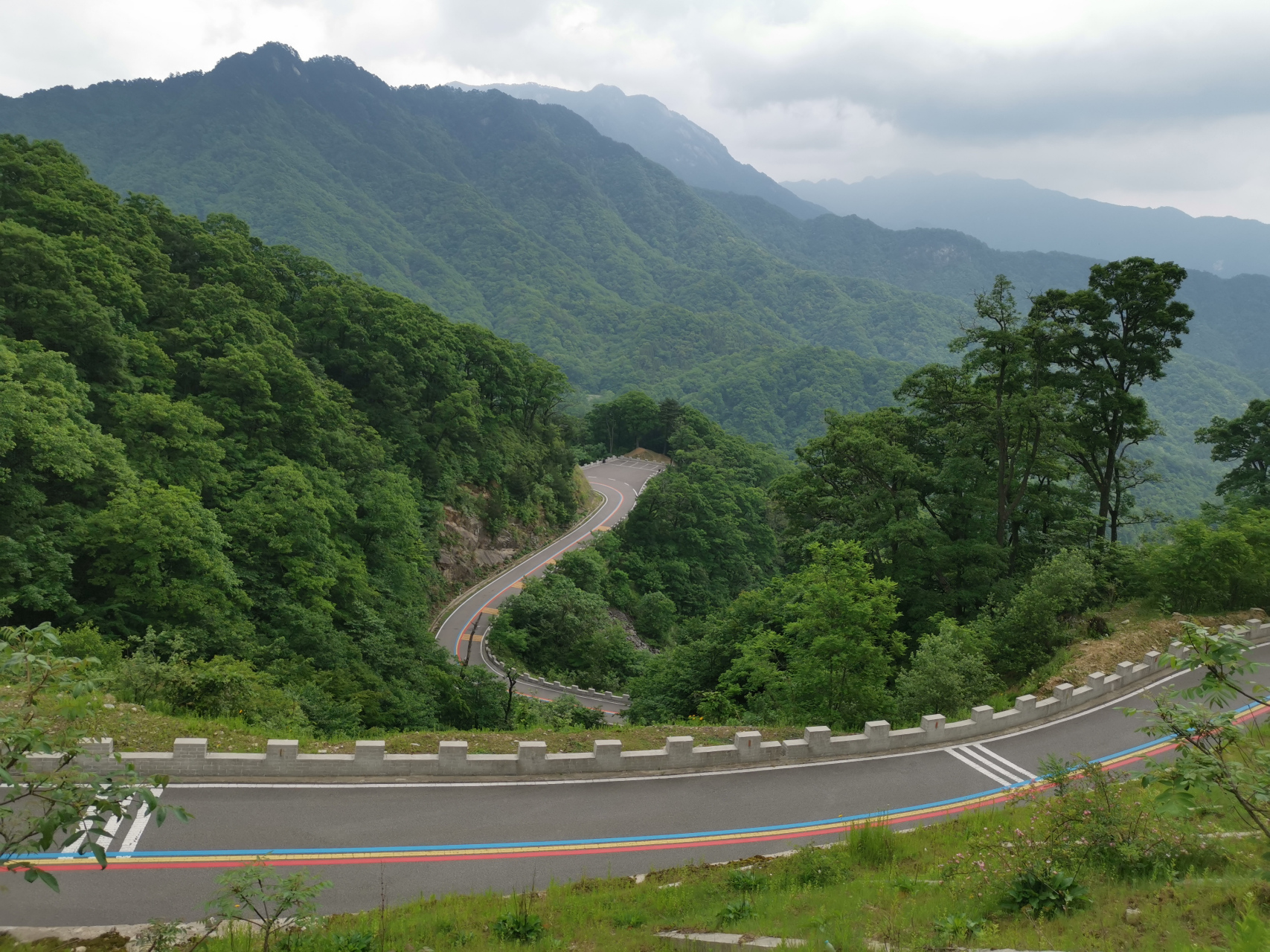骑行六安金寨马鬃岭保护区马丁公路,山路十八弯,惊险刺激,堪比川藏线