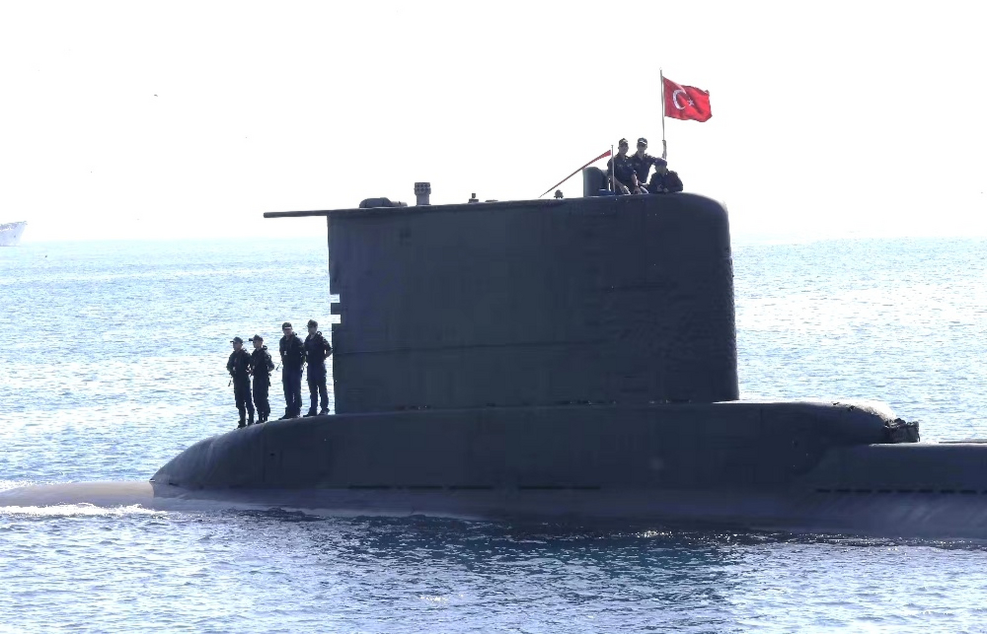 舰船欣赏:土耳其海军装备的209型潜艇,共两个型号,ay级209-1200型和pr