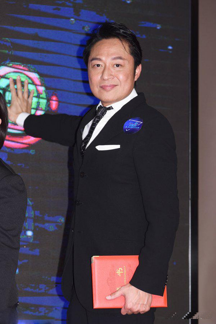 61岁的马景涛近期赢麻了