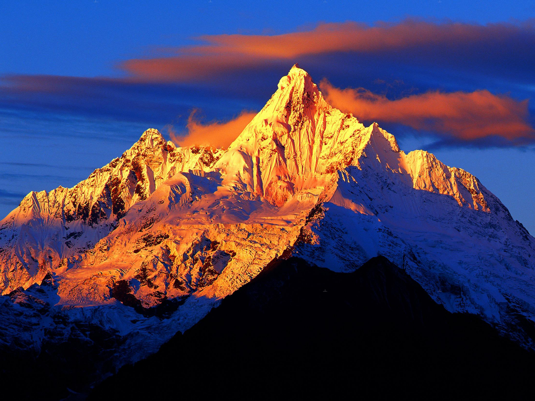 粽意小长假#云南梅里雪山:是香格里拉最著名的雪山之一,也是藏传佛教