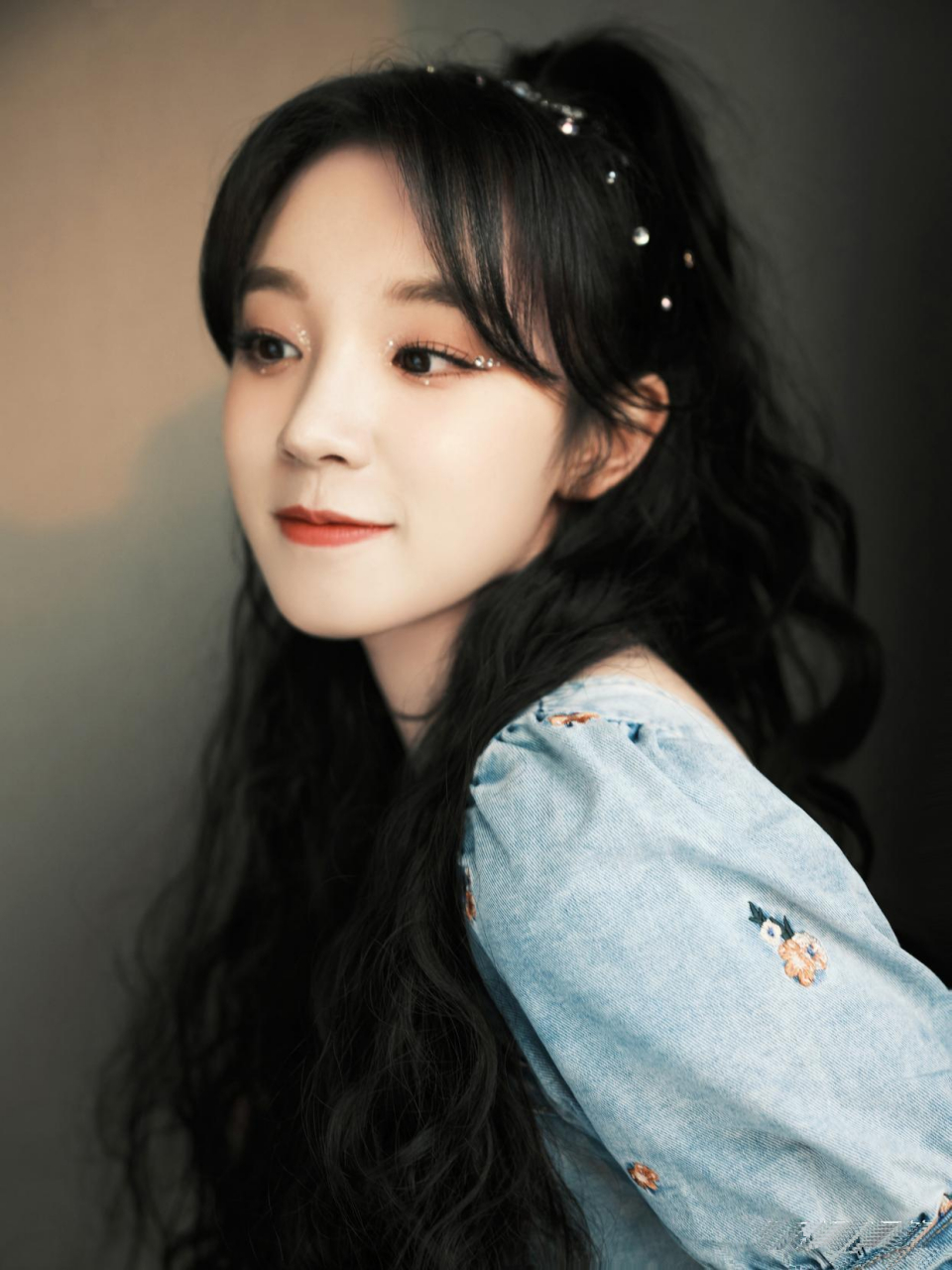 宋雨琦牛仔印花连衣裙