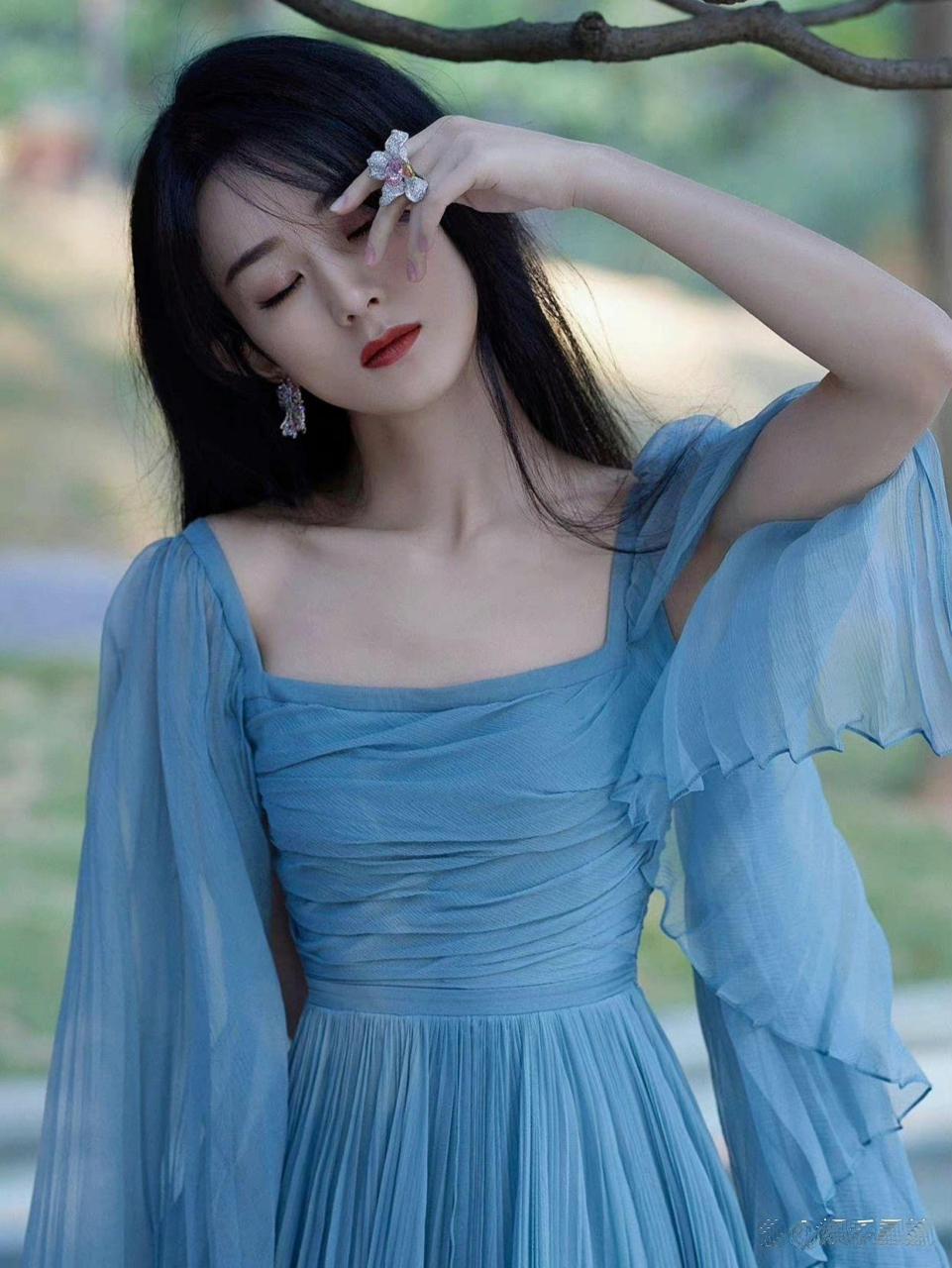 赵丽颖长裙薄纱长发飘逸