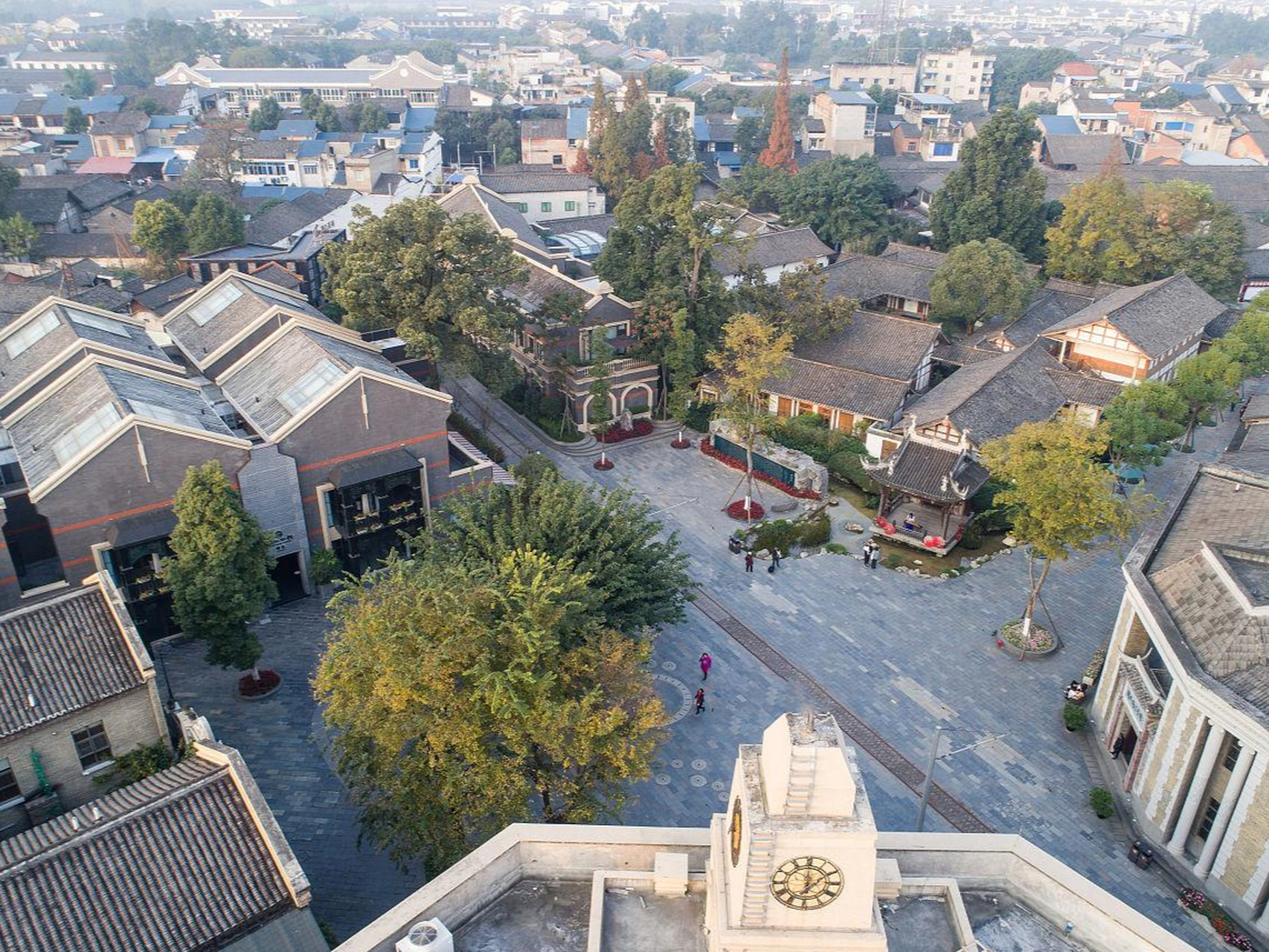 成都安仁古镇:这里的红星巷进去,就是安仁保存的最完整的三条民国