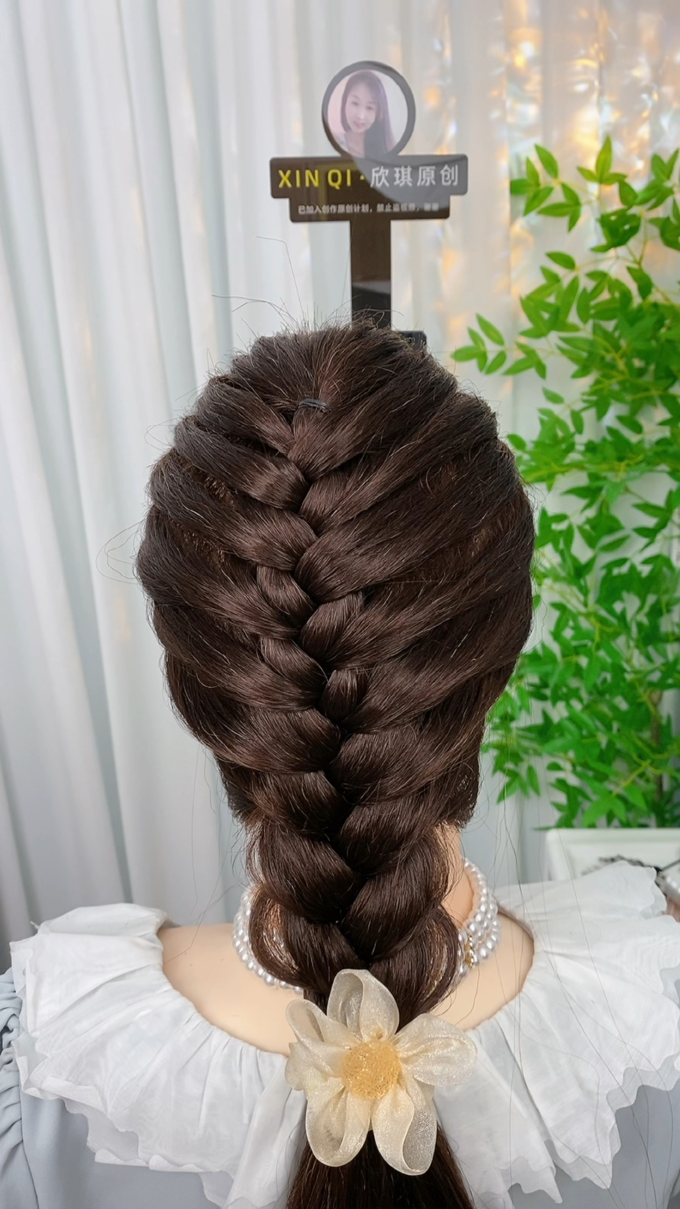 高温天气教你扎头皮凉快的蜈蚣辫