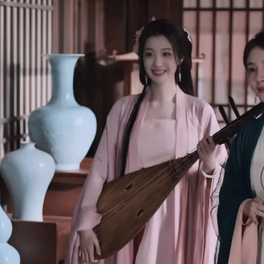 同样演花魁,王晓晨对比王楚然,才知啥叫媚骨天成,啥叫艳俗做作