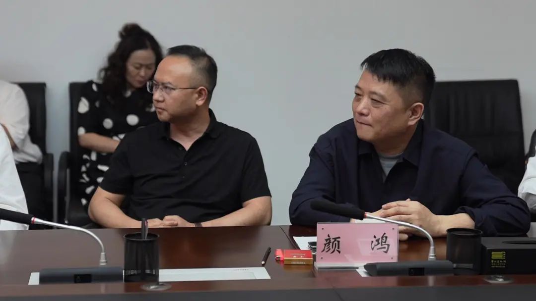 "丹青壮怀"徐里艺术作品展隆重亮相贵州美术馆