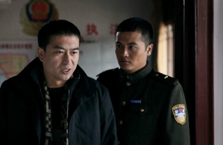 张嘉译的亲表弟,表哥用11部戏带他走红,今成央视力捧"关系户"