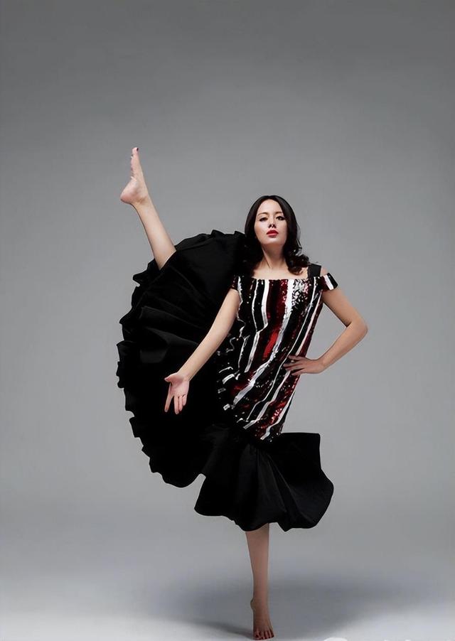 回顾王力可:撞脸宁静阿娇被称"央视亲闺女",演40次女主仍不火