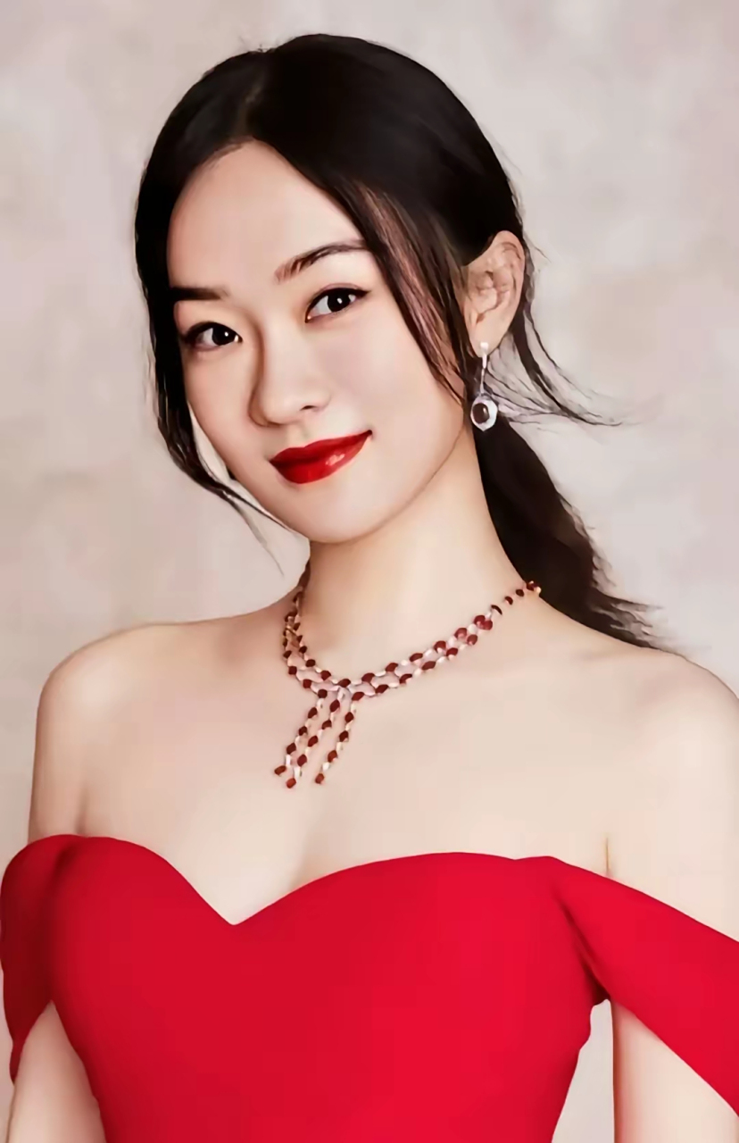 提起霍思燕,网友们的印象或许是《欢天喜地七仙女》中的紫儿.