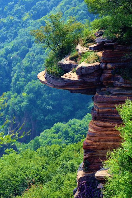 洛阳黛眉山图片