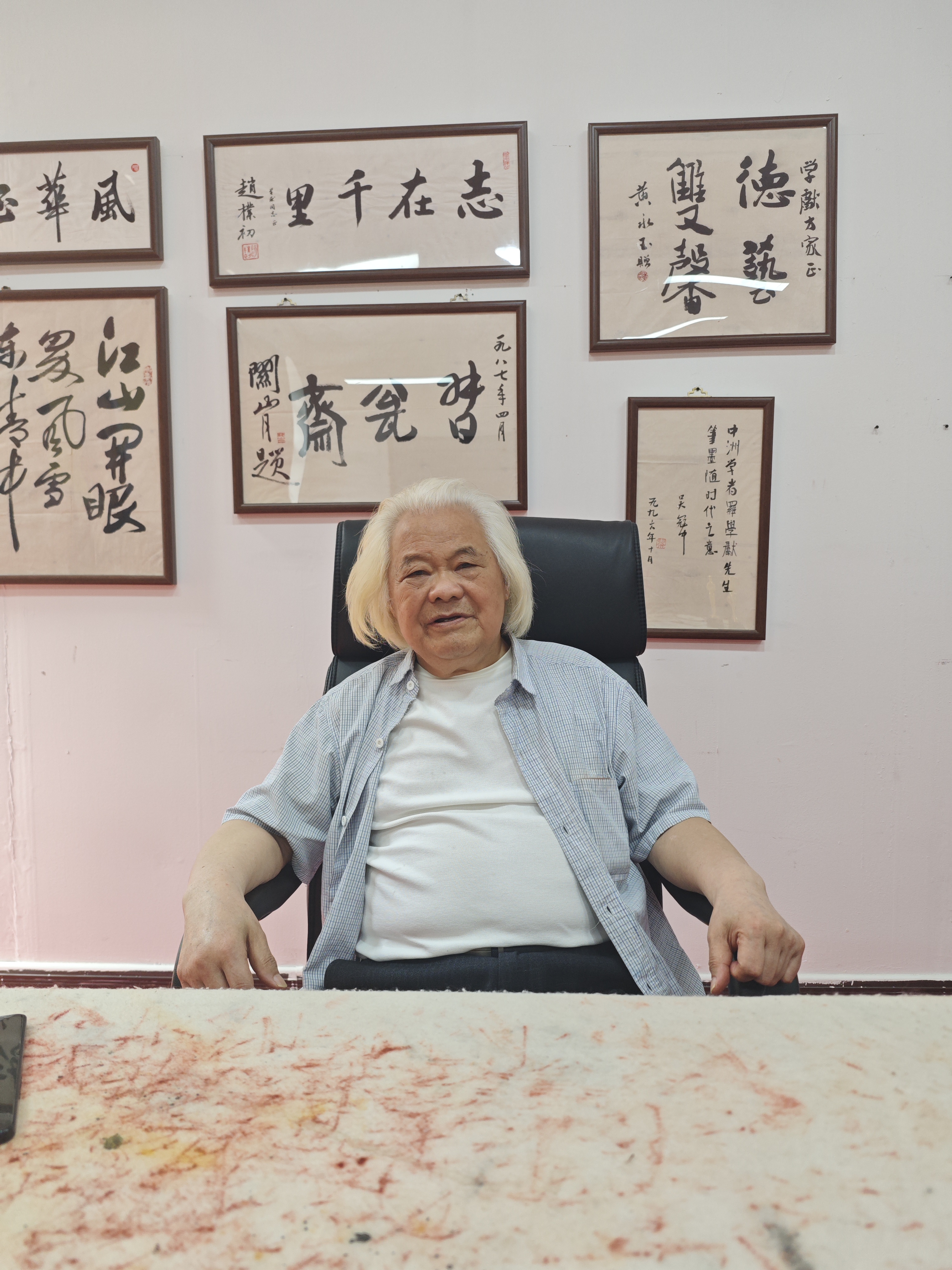 罗学献画家艺术特点