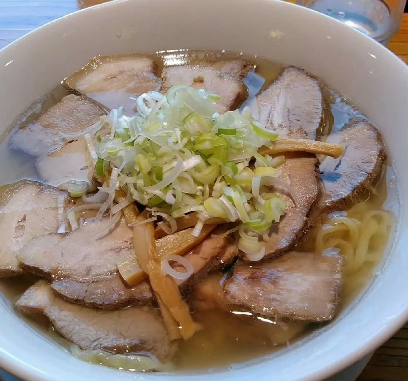 是不是一开始减肥就想要吃拉面90尤其是喜多方拉面这种,大肉大面的