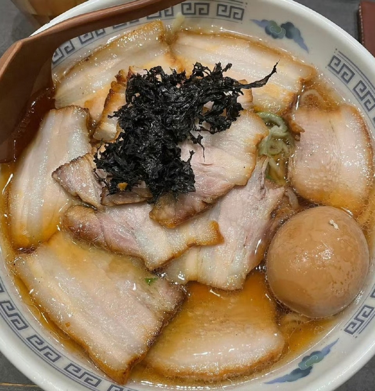 是不是一开始减肥就想要吃拉面90尤其是喜多方拉面这种,大肉大面的