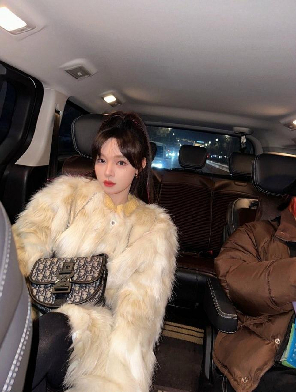 黄霄云,性感黑丝,整理一下,罕见超高清照片,真是大爱了,试问这样的