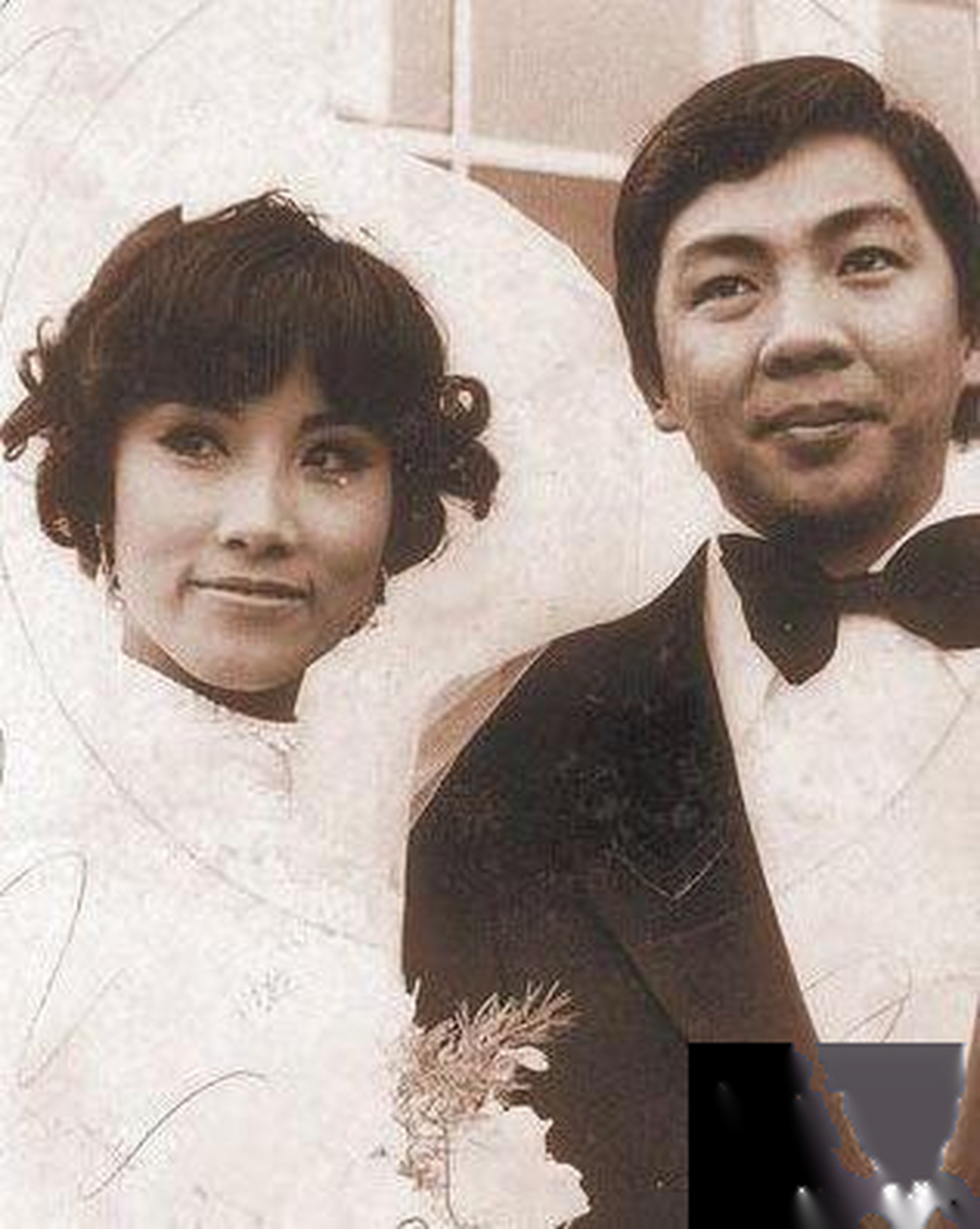 汪明荃前夫是个富二代,由于汪明荃醉心事业导致流产,让二人关系最终