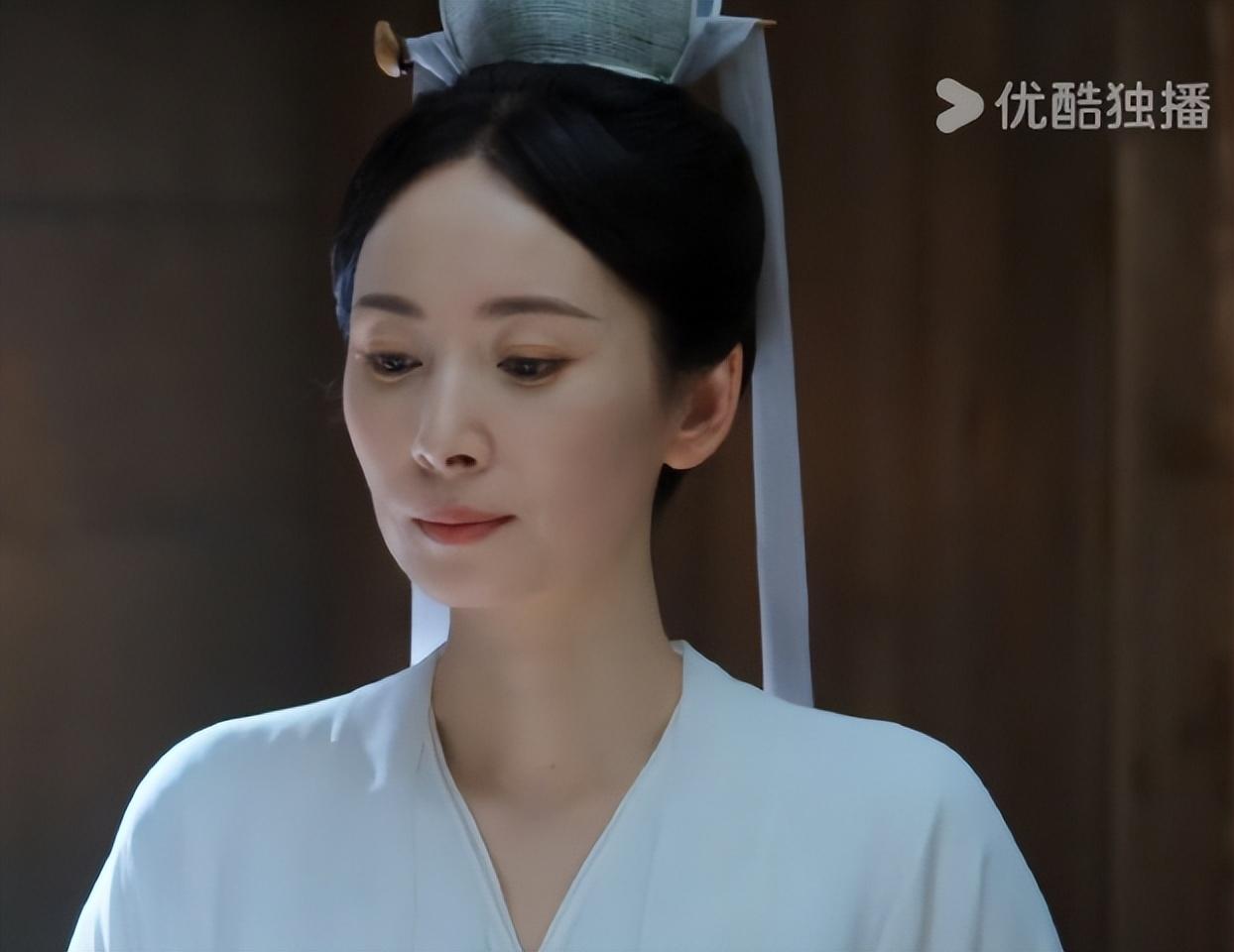 乍一看,这不就是徐筠吗?