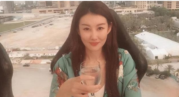 时隔多年后,再看马蓉现状,当时有多享受,现在就有多卑微