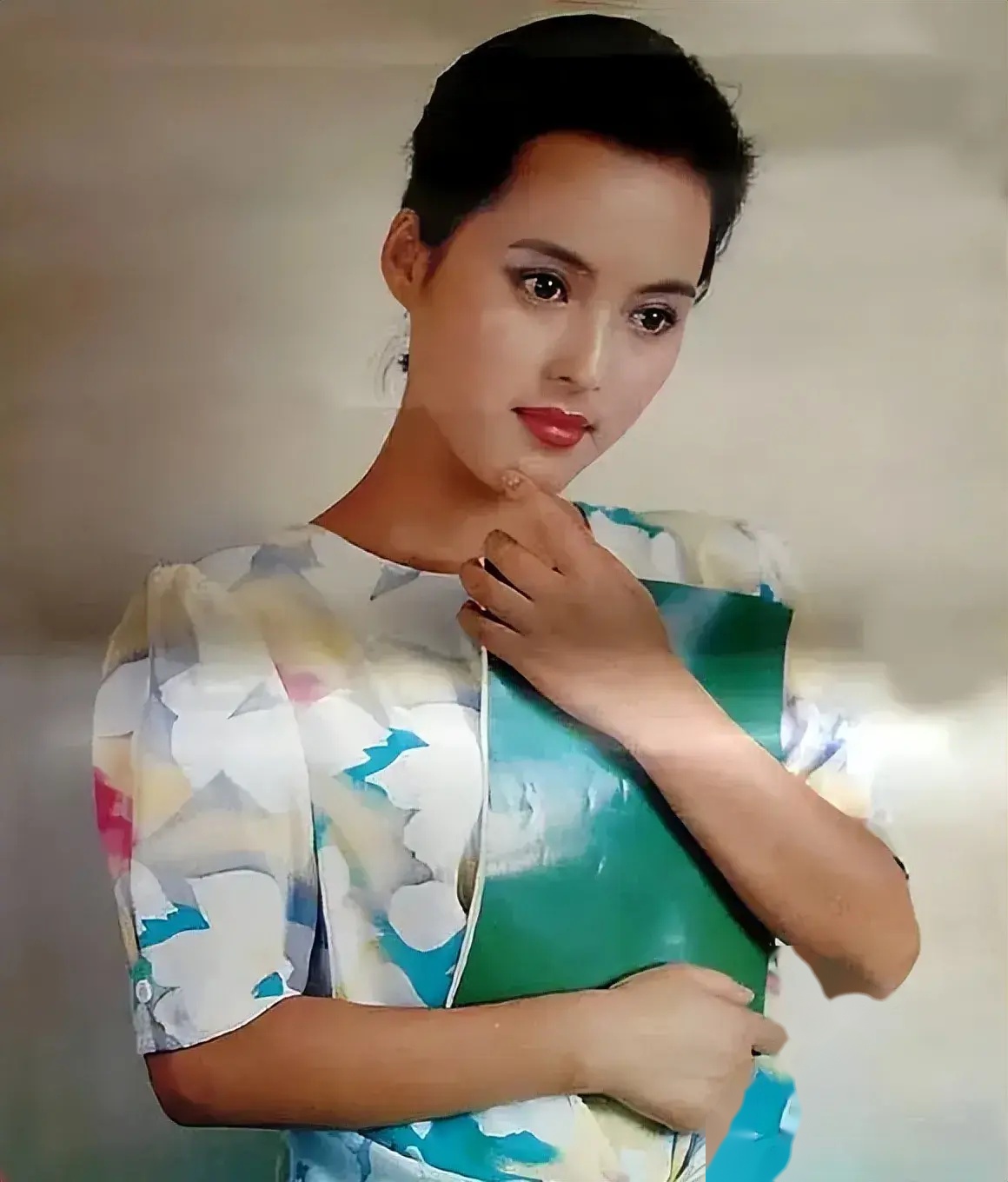论美貌《西游记》剧中10位国色天香女演员,朱琳之后谁可排第二?