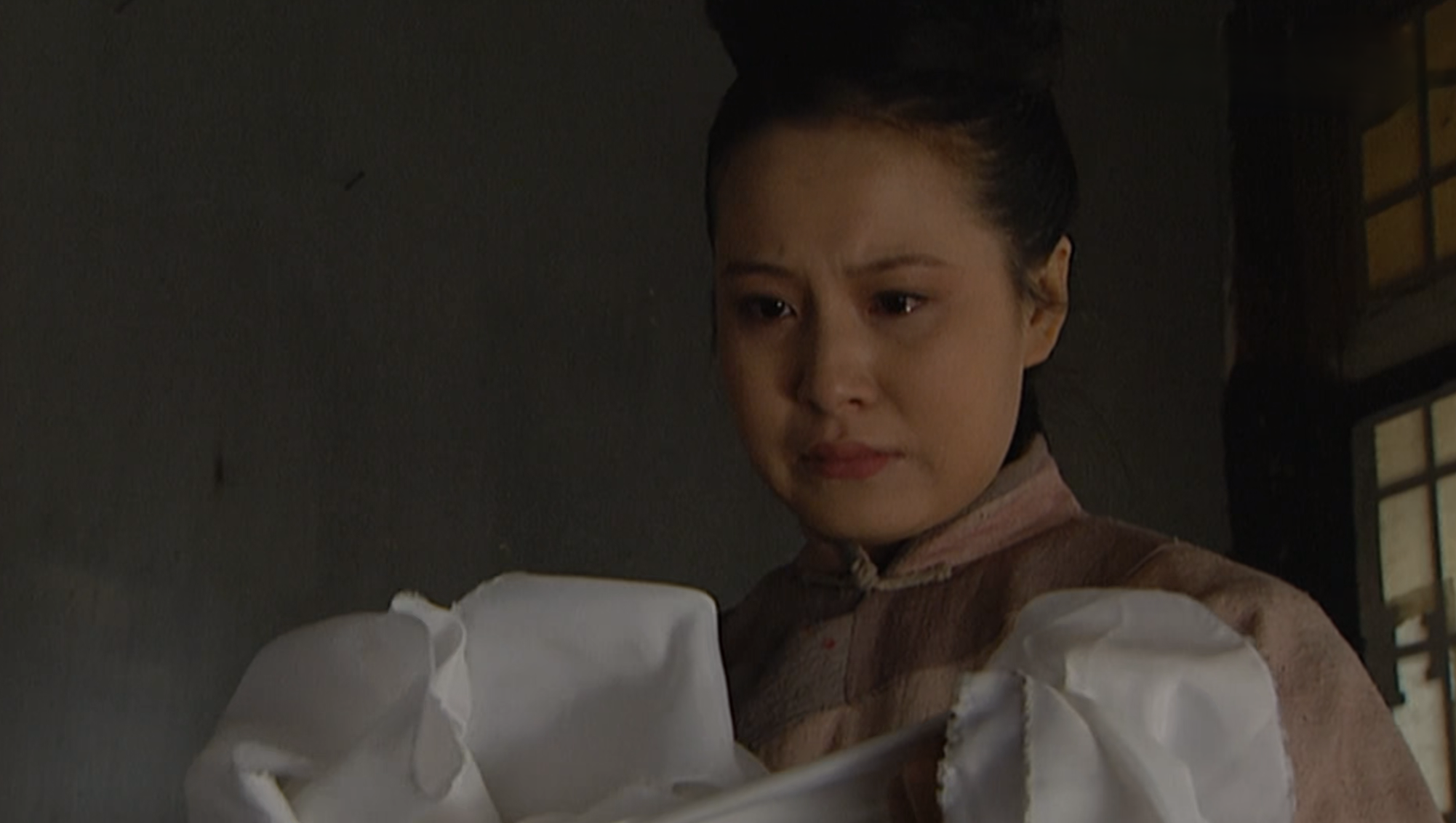 其三:为帮老四扫除障碍,王掞以言语羞辱"逼死"了郑春华,随即服毒自尽.