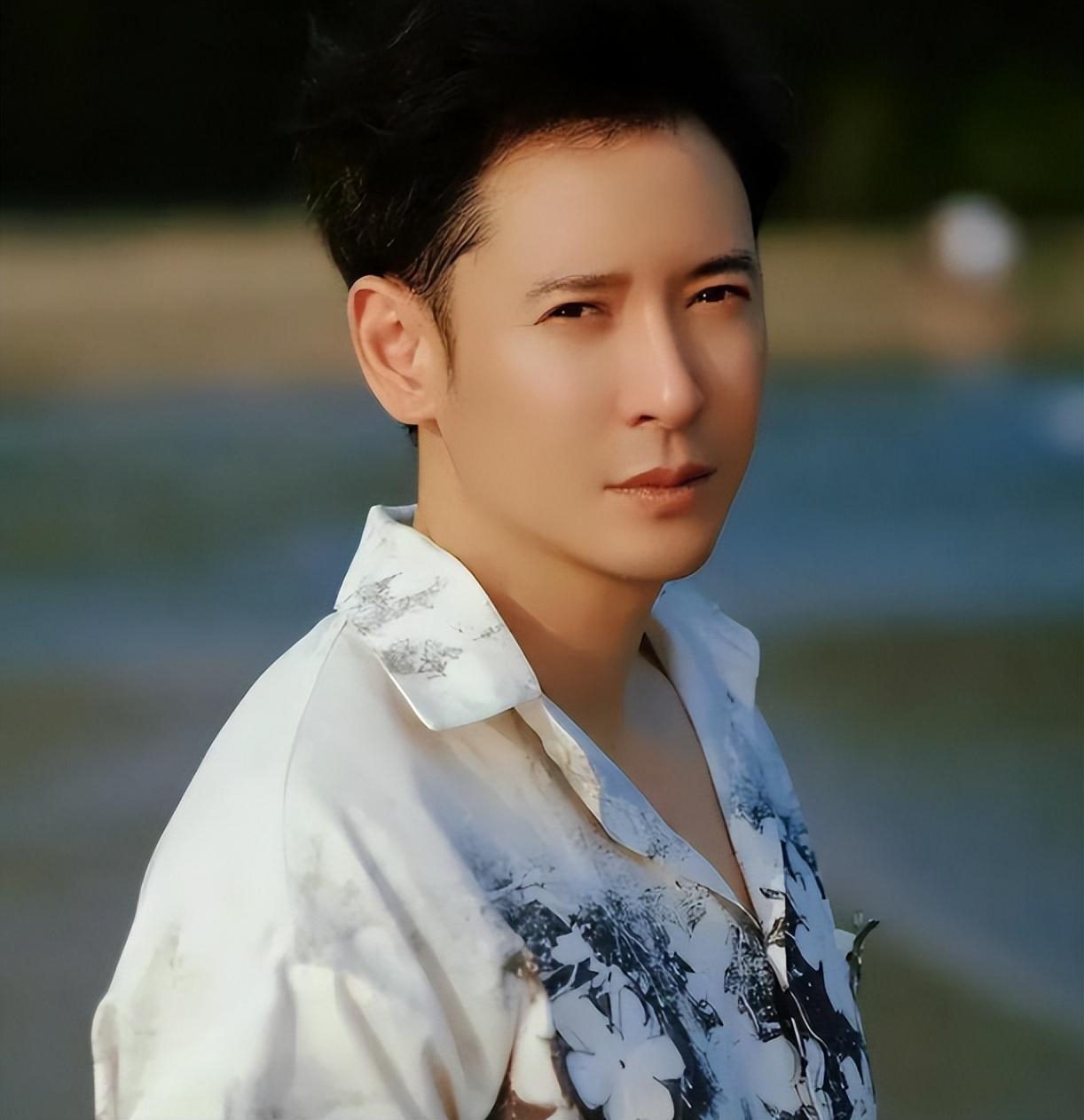 韩栋的成长经历