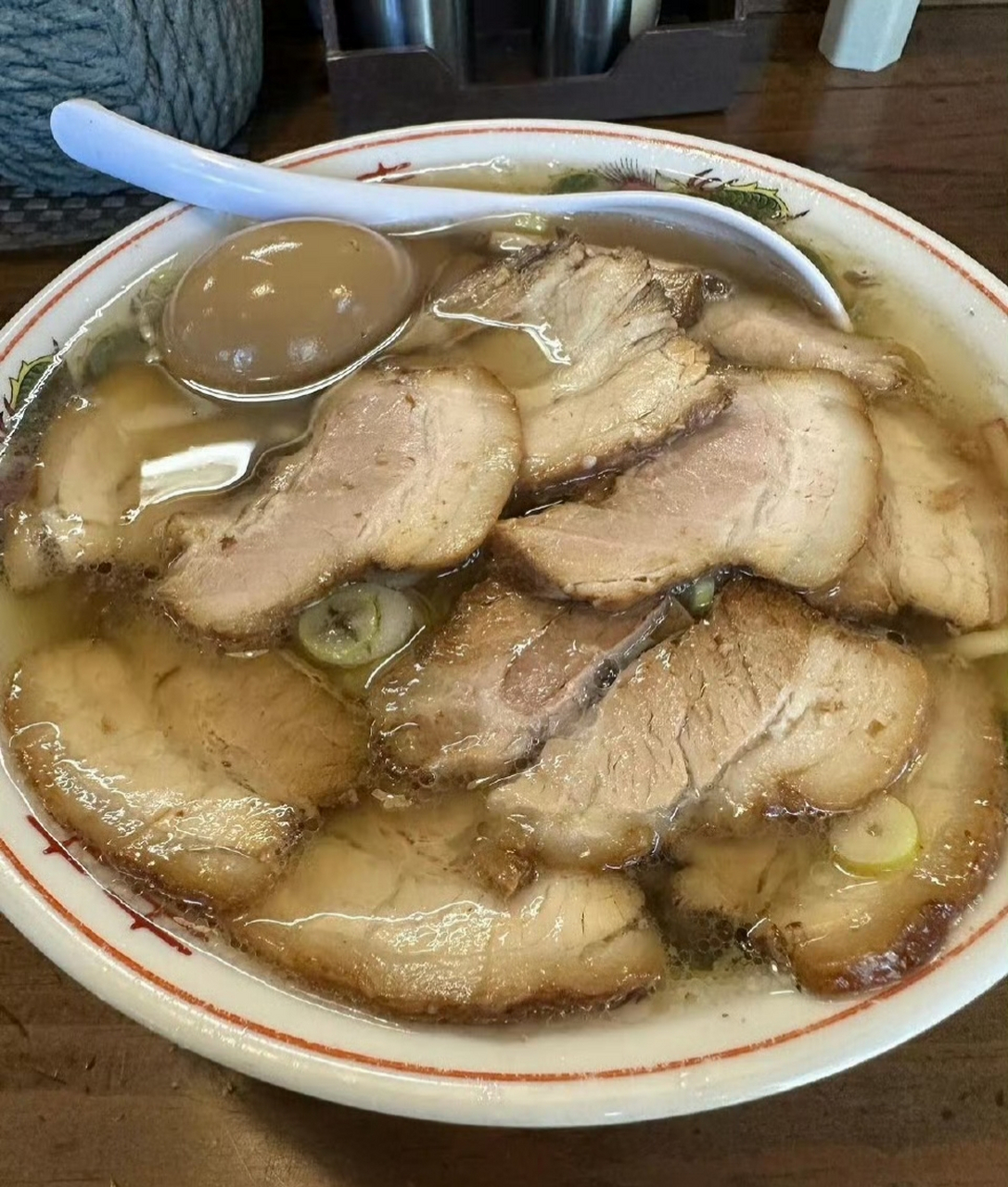 是不是一开始减肥就想要吃拉面90尤其是喜多方拉面这种,大肉大面的